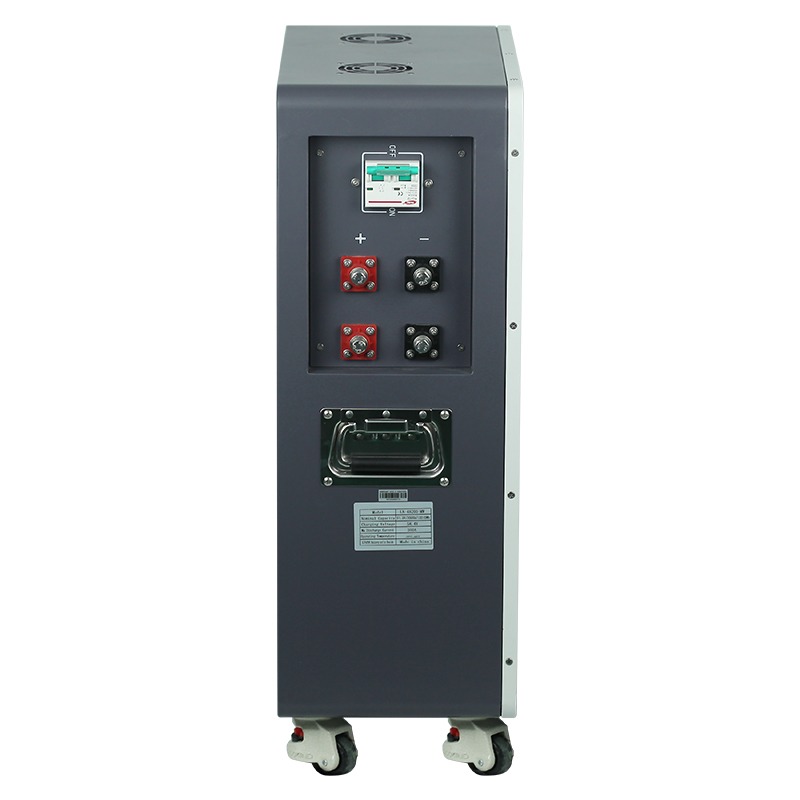 KRL-51_2V300Ah-15360Wh-touchscreen 2 KRL-51_2V300Ah-15360Wh-touchscreen2